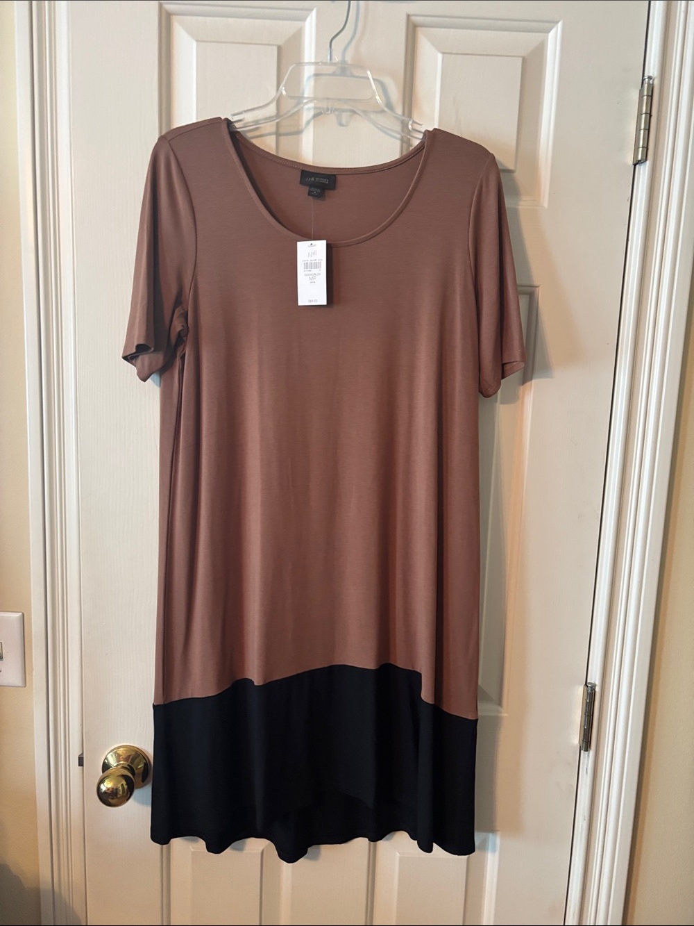 Two-Tone Scoop Neck Tunic Dress - tan  and Black